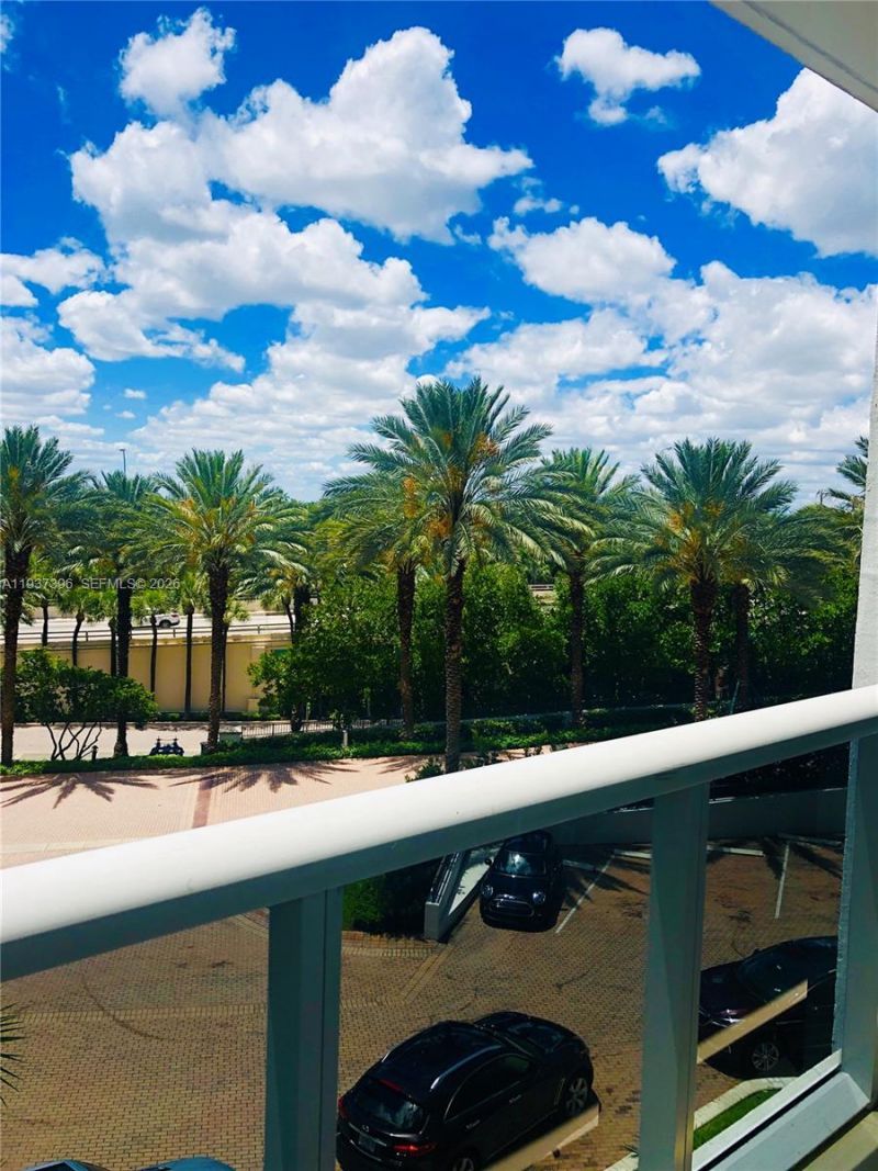 10275 Collins Ave, Unit 727, Bal Harbour, FL 33154 Photo