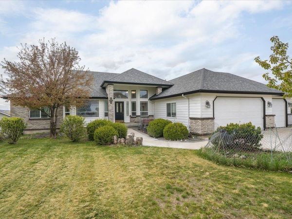 2234 S Steen Rd, Veradale, WA 99037