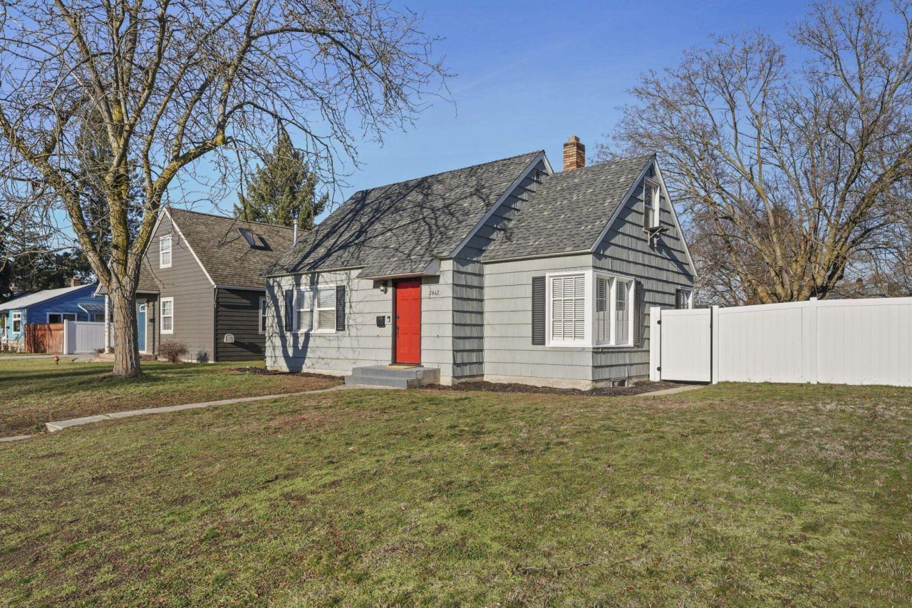 2612 W Olympic St, Spokane, WA 99205 Main Photo