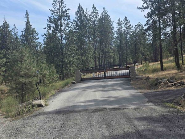 XX Syringa Way, Nine Mile Falls, WA 99026