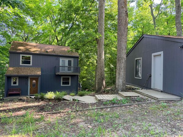 983 Sauk Court, Sugar Grove, OH 43155