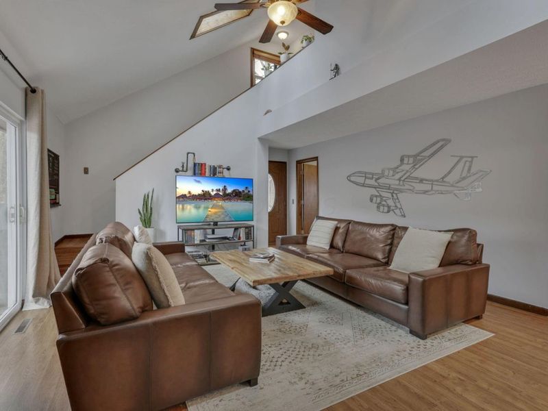 983 Sauk Court, Sugar Grove, OH 43155 Photo 7