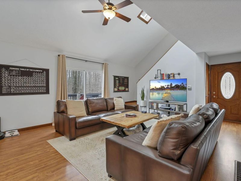 983 Sauk Court, Sugar Grove, OH 43155 Photo 8