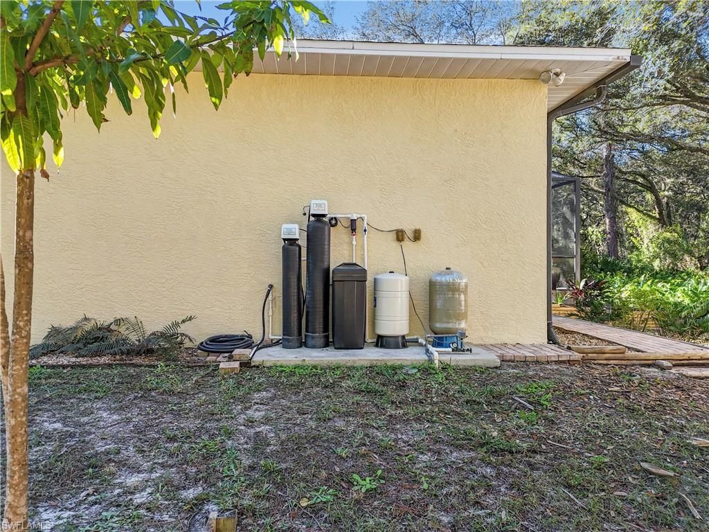 1915 Roosevelt Ave, Lehigh Acres, FL 33972 Photo