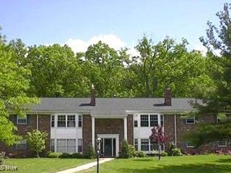 7030 Carriage Hill Drive, Unit 202, Brecksville, OH 44141 Photo 25