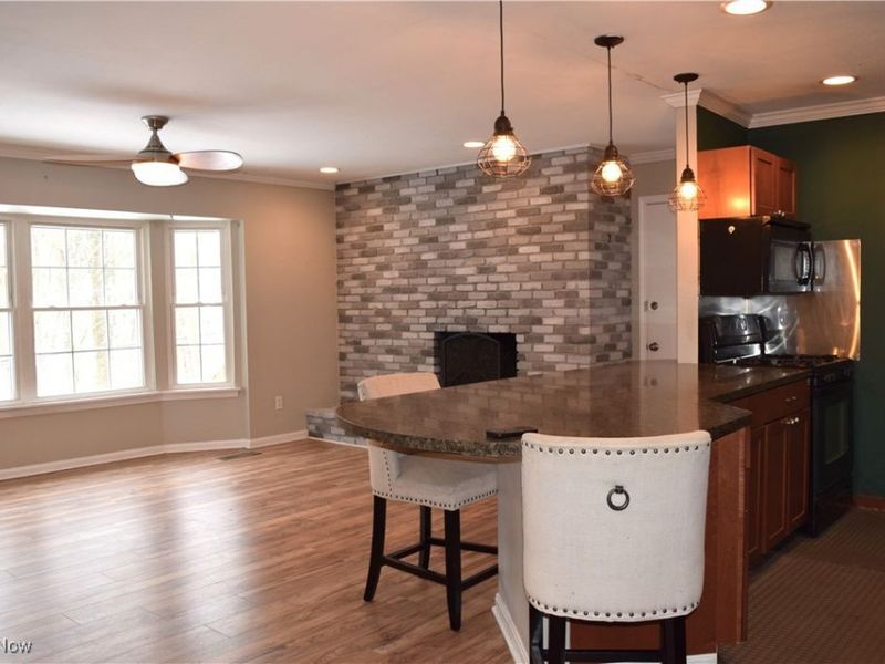 7030 Carriage Hill Drive, Unit 202, Brecksville, OH 44141 Photo 8