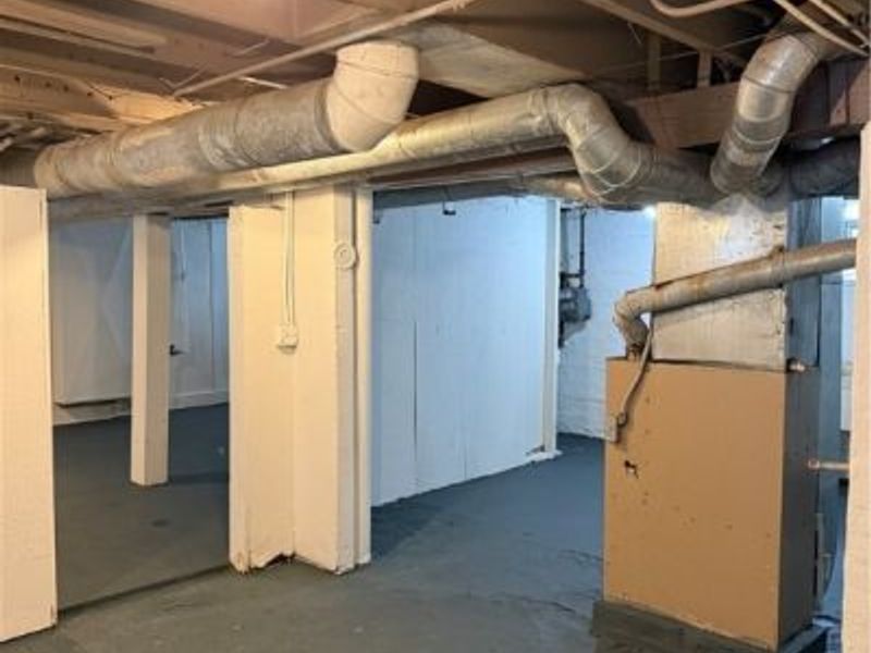 6913 Harvard Avenue, Cleveland, OH 44105 Photo 10