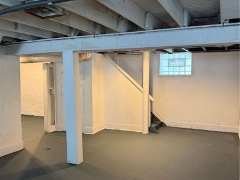 6913 Harvard Avenue, Cleveland, OH 44105 Photo 9