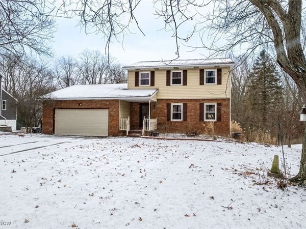 455 Barrenwood Drive, Wadsworth, OH 44281