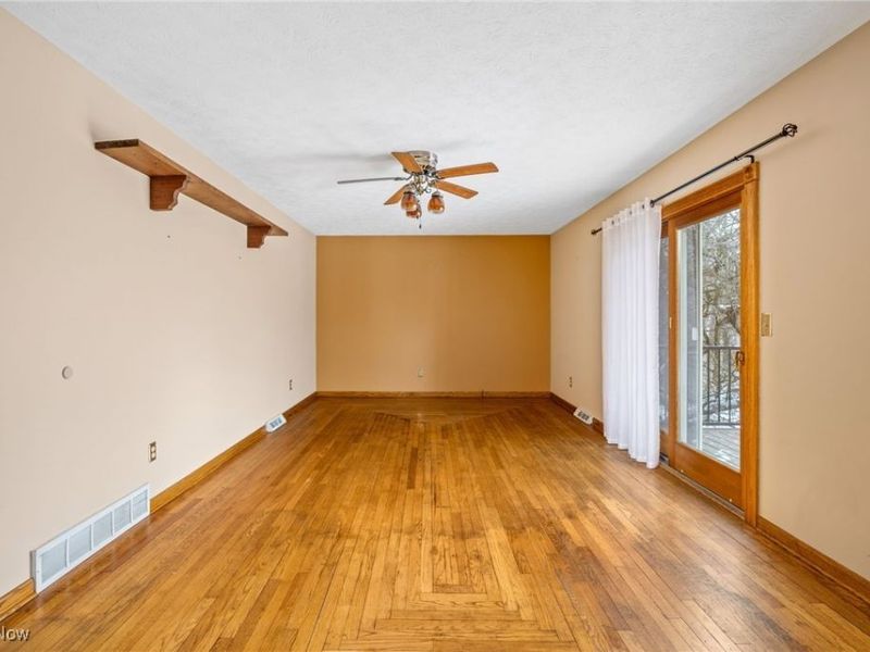 455 Barrenwood Drive, Wadsworth, OH 44281 Photo 12