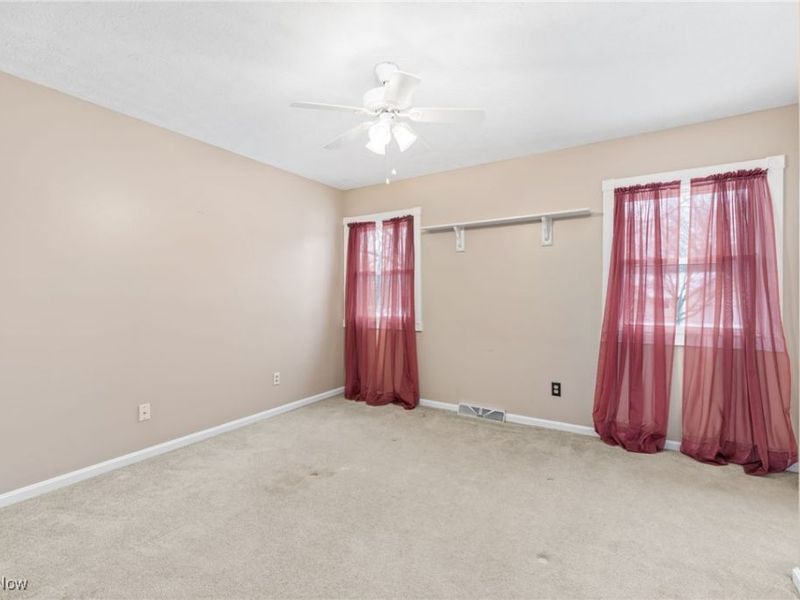 455 Barrenwood Drive, Wadsworth, OH 44281 Photo 17