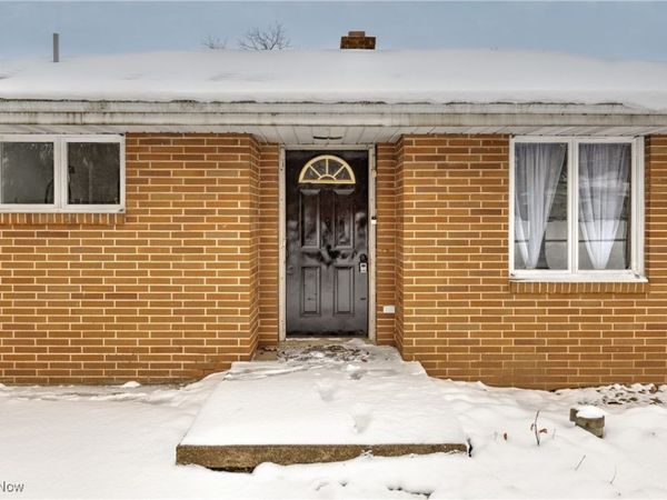 1850 Oriel Rogers Road, Girard, OH 44420