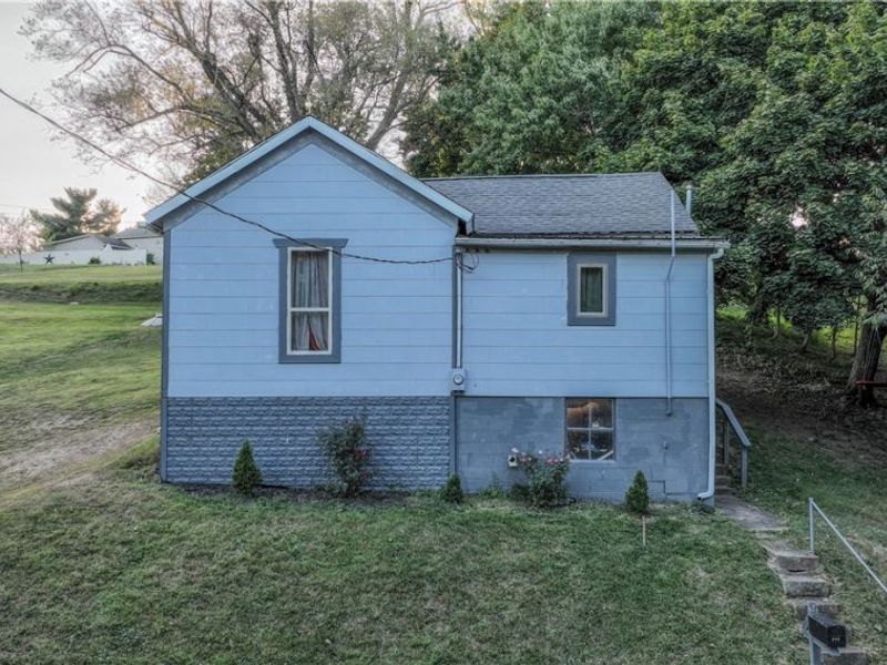 306 Monroe Street, Woodsfield, OH 43793 Photo 2