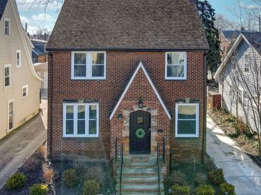 3558 Raymont Boulevard, Cleveland, OH 44118