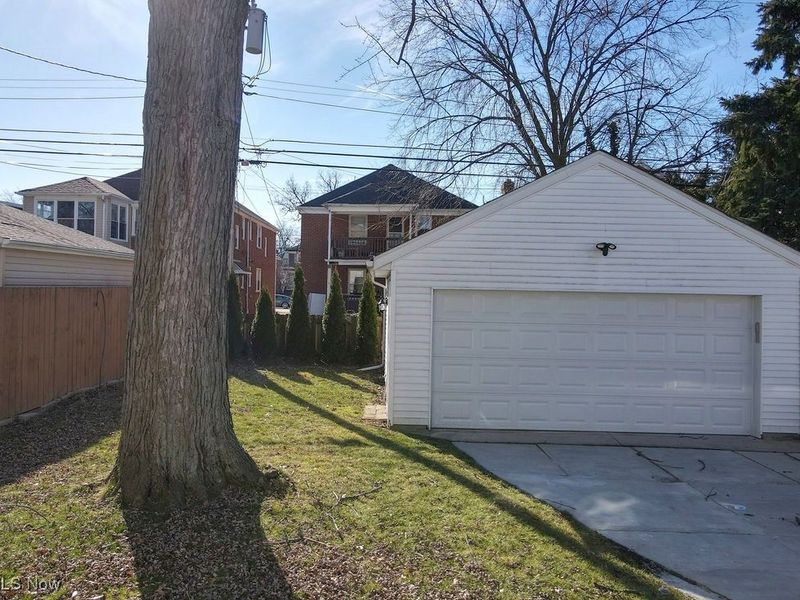 3558 Raymont Boulevard, Cleveland, OH 44118 Photo 34