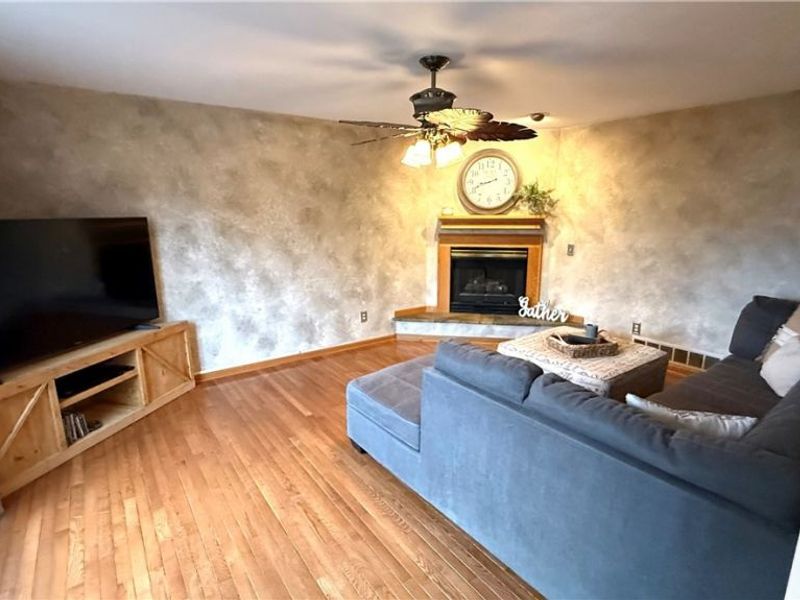 2307 Wittenburg Street, Louisville, OH 44641 Photo 10