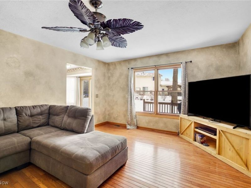 2307 Wittenburg Street, Louisville, OH 44641 Photo 11