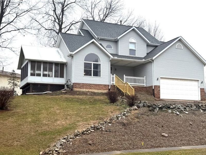 2307 Wittenburg Street, Louisville, OH 44641 Photo 2