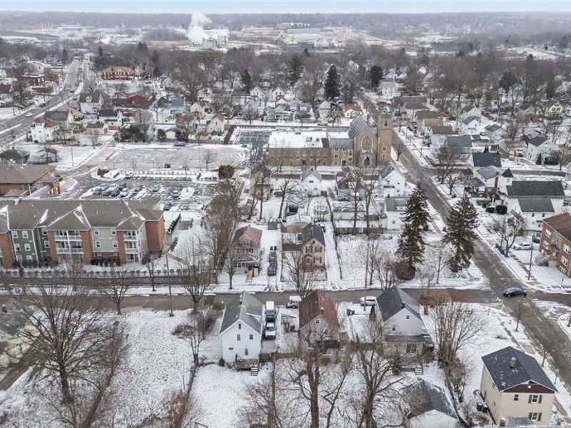 2240 12th Street SW, Akron, OH 44314 Photo 32