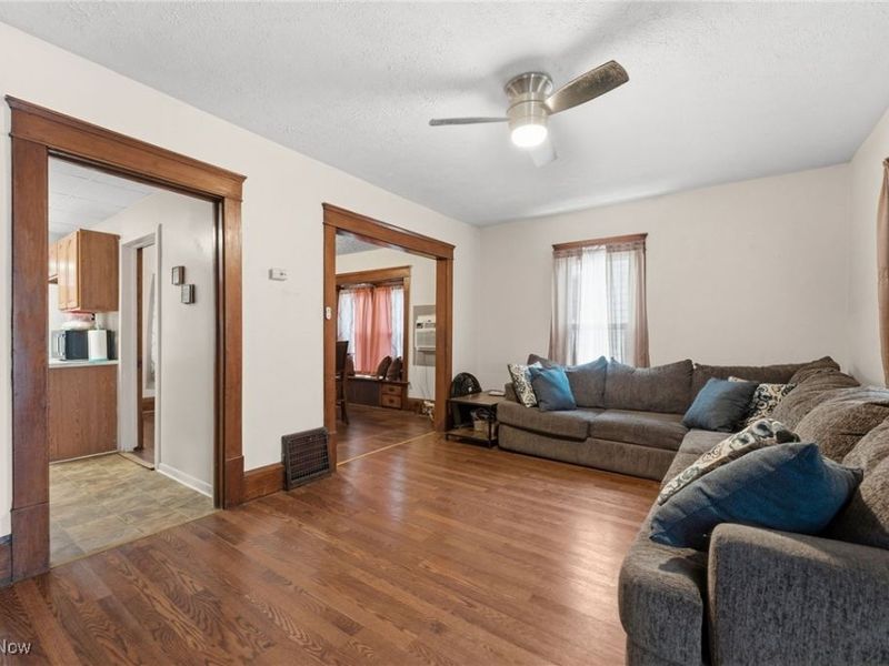 2240 12th Street SW, Akron, OH 44314 Photo 5