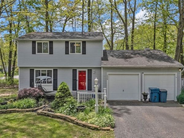 1620 Sapphire Drive, Hudson, OH 44236