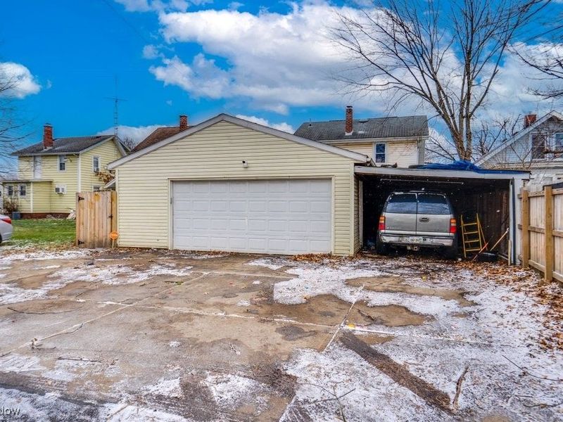 3211 11th Street SW, Canton, OH 44710 Photo 2