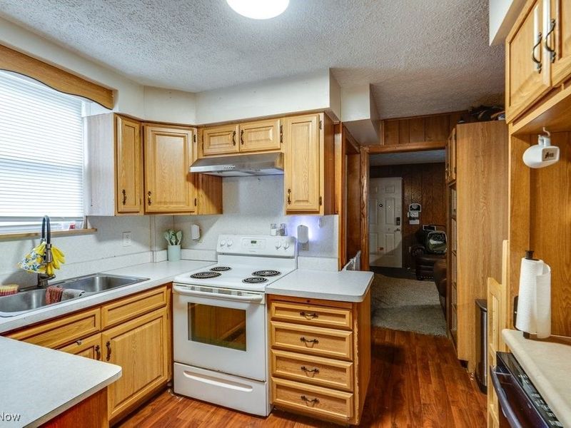 3211 11th Street SW, Canton, OH 44710 Photo 9