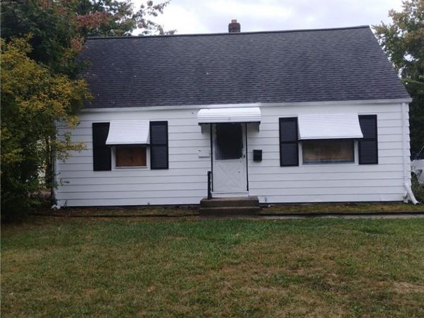 25650 Richards Avenue, Euclid, OH 44132