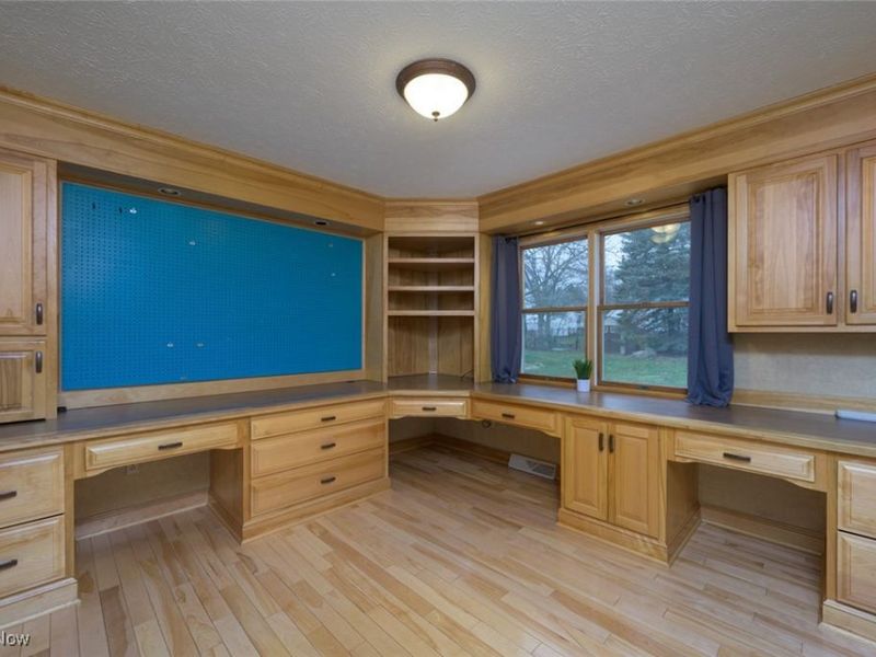 1426 Cherry Wood Circle, Wadsworth, OH 44281 Photo 10