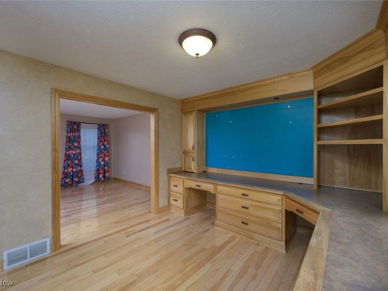 1426 Cherry Wood Circle, Wadsworth, OH 44281 Photo 11