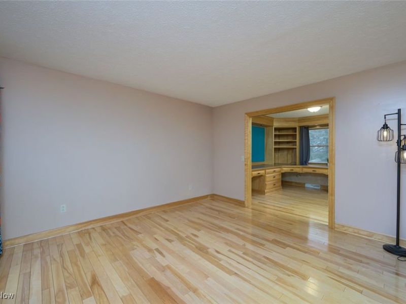 1426 Cherry Wood Circle, Wadsworth, OH 44281 Photo 8