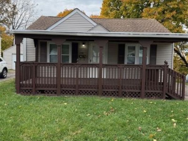 1194 Greenwood Avenue, Akron, OH 44320