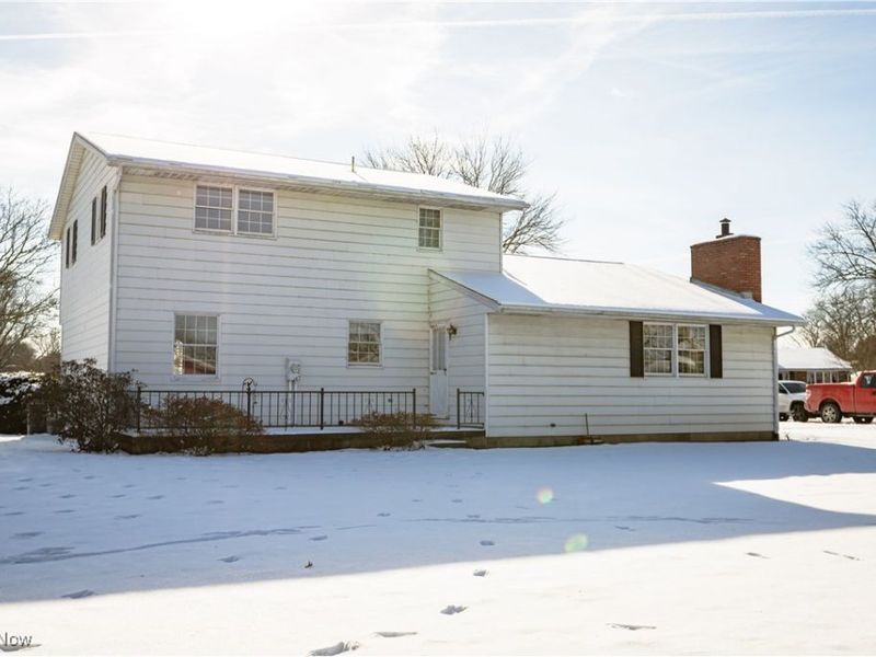 425 Providence Avenue SE, New Philadelphia, OH 44663 Photo 3