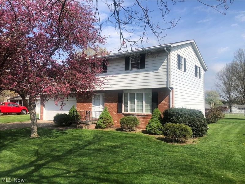 425 Providence Avenue SE, New Philadelphia, OH 44663 Photo 3