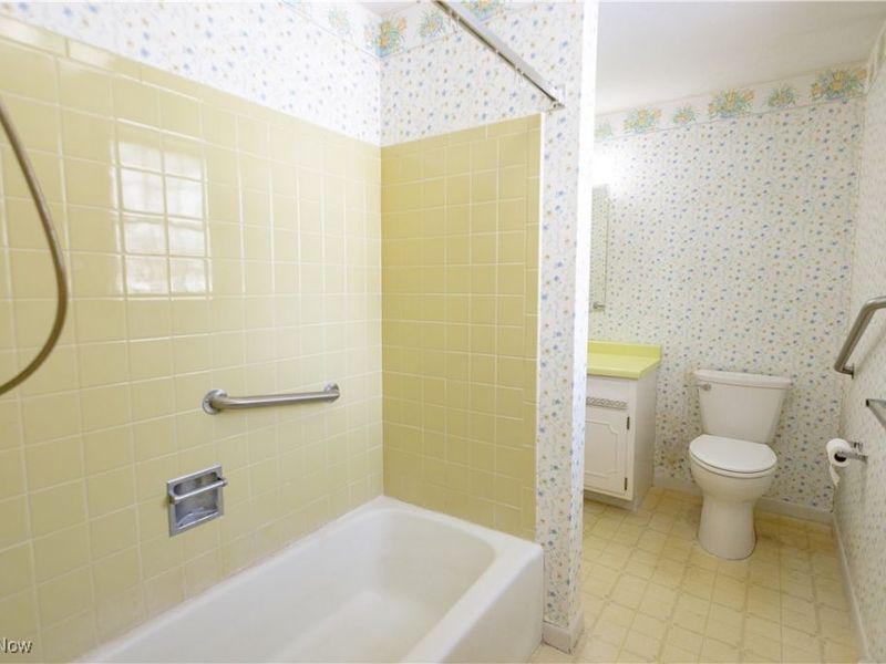 425 Providence Avenue SE, New Philadelphia, OH 44663 Photo 40