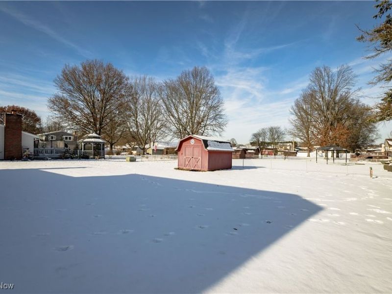 425 Providence Avenue SE, New Philadelphia, OH 44663 Photo 5