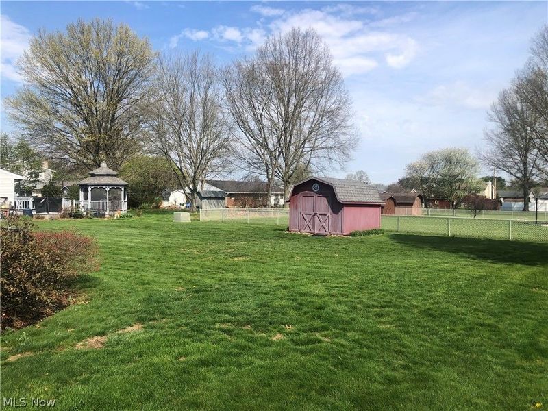 425 Providence Avenue SE, New Philadelphia, OH 44663 Photo 5