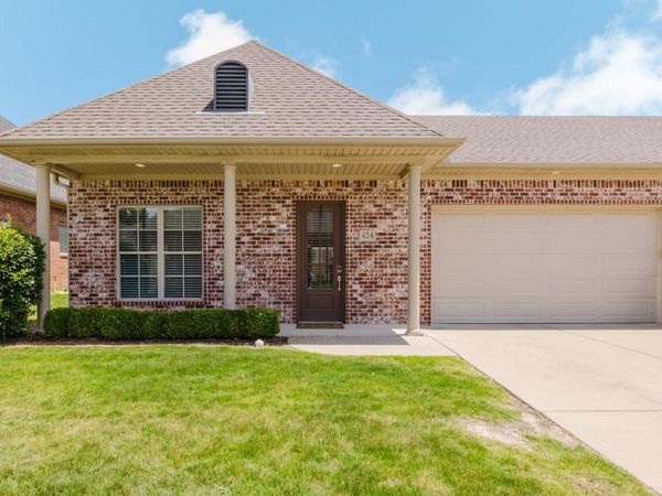 424 Valley Ranch Cir, Little Rock, AR 72223