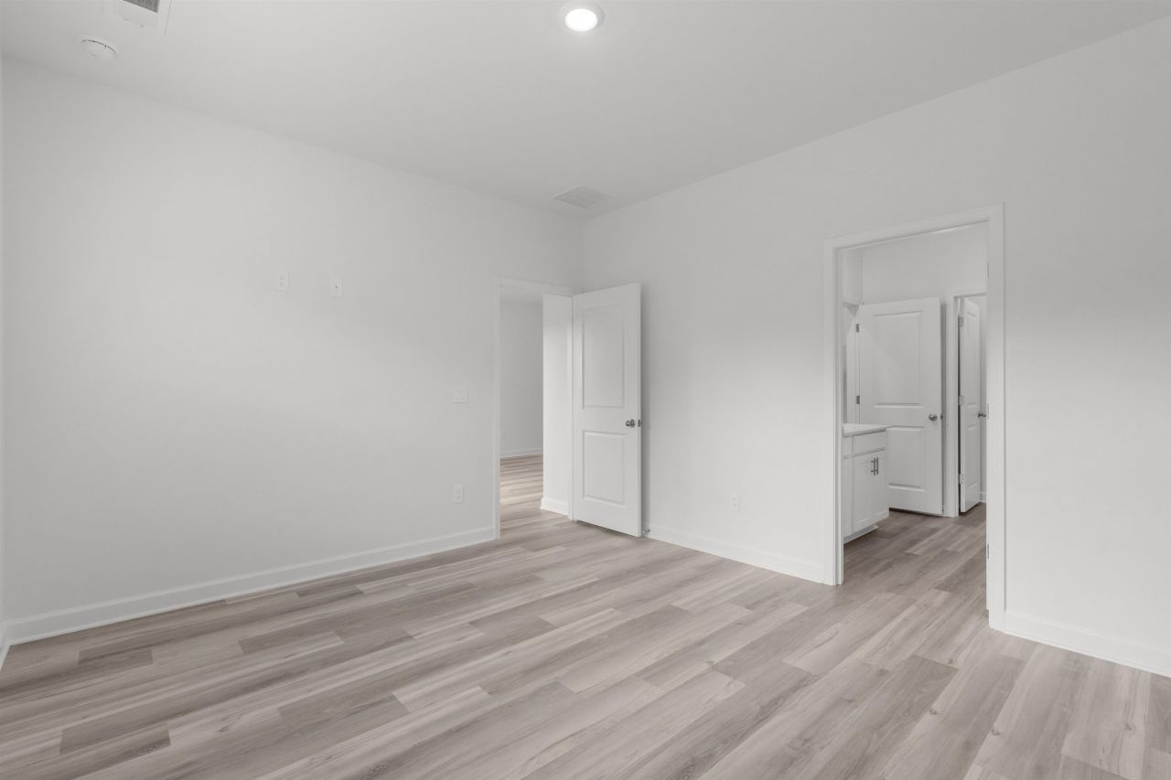 8233 Sparkle Dr. Photo 10