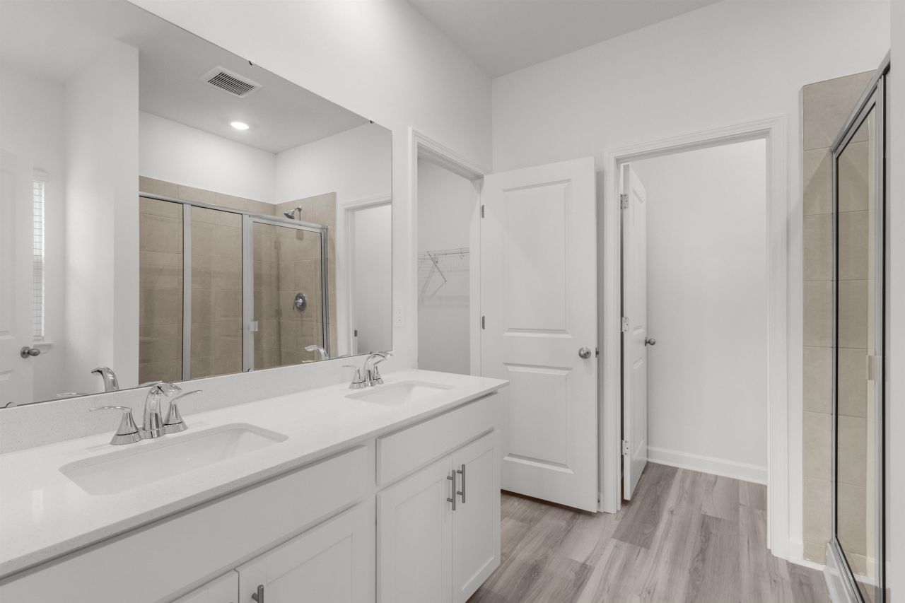 8233 Sparkle Dr. Photo 8