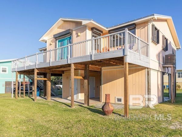 326 W 3rd Avenue, Gulf Shores, AL 36542