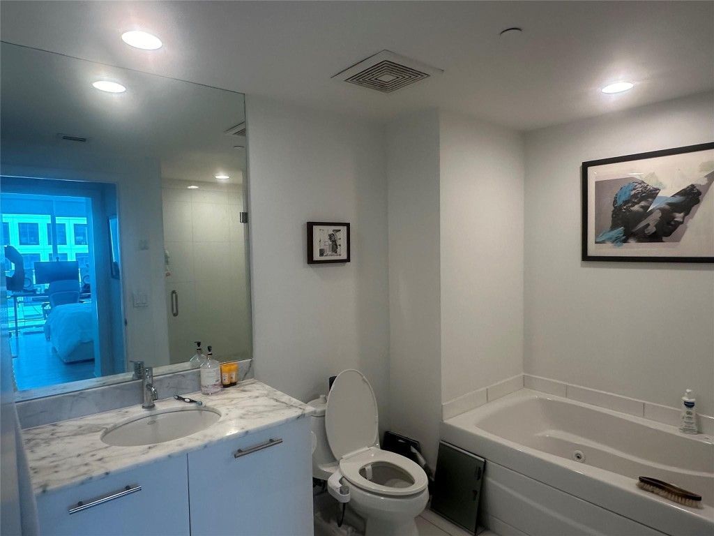500 Brickell Avenue, Unit 2308, Miami, FL 33131 Photo
