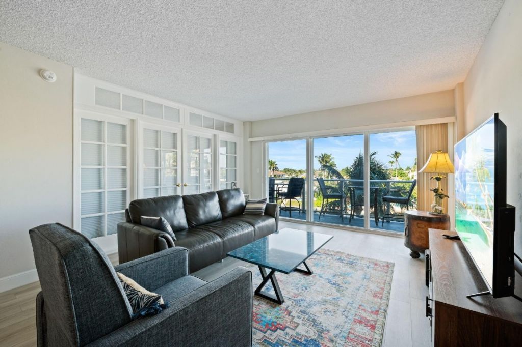 140 NE 28th Avenue, Unit 406, Pompano Beach, FL 33062 Photo