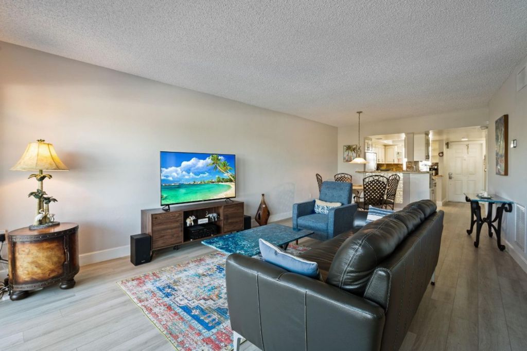 140 NE 28th Avenue, Unit 406, Pompano Beach, FL 33062 Photo