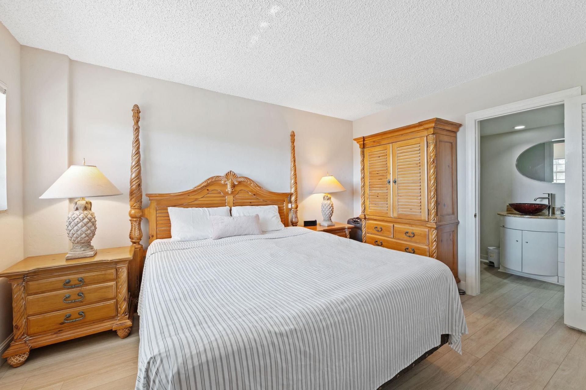140 NE 28th Avenue, Unit 406, Pompano Beach, FL 33062 Photo