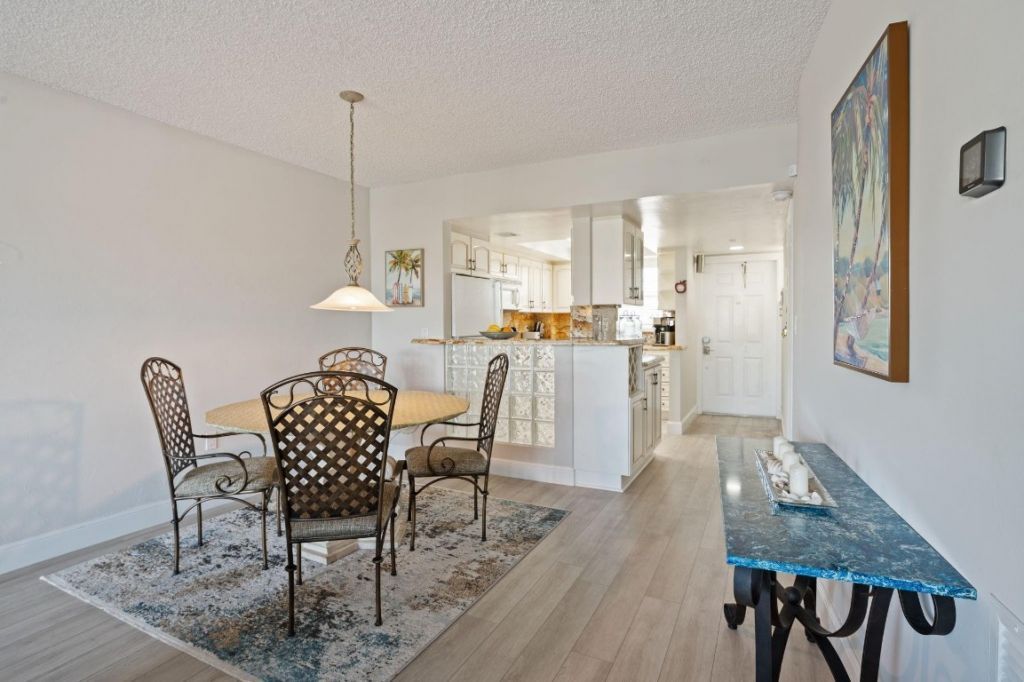 140 NE 28th Avenue, Unit 406, Pompano Beach, FL 33062 Photo