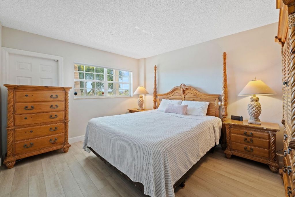 140 NE 28th Avenue, Unit 406, Pompano Beach, FL 33062 Photo