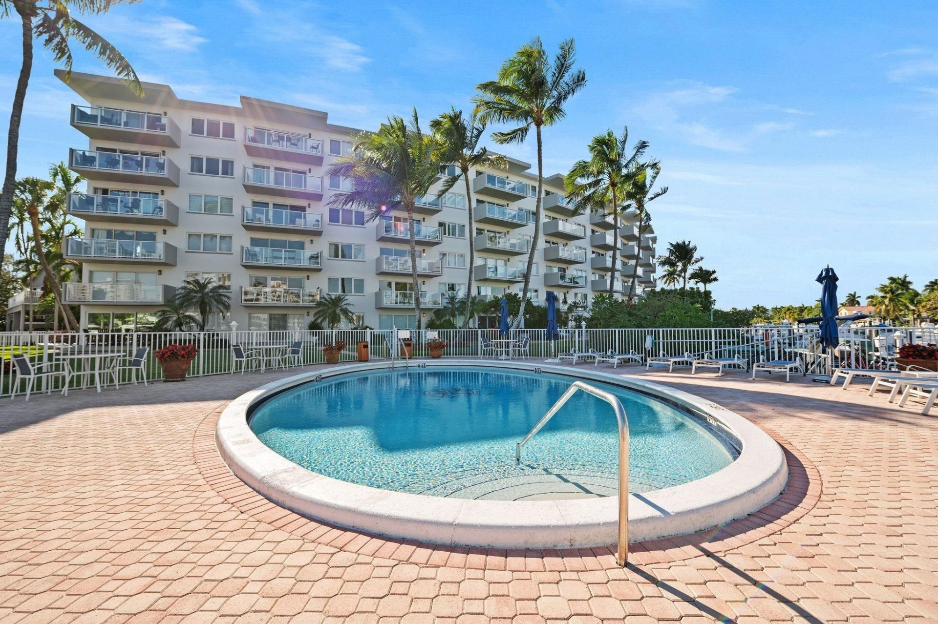 140 NE 28th Avenue, Unit 406, Pompano Beach, FL 33062 Photo