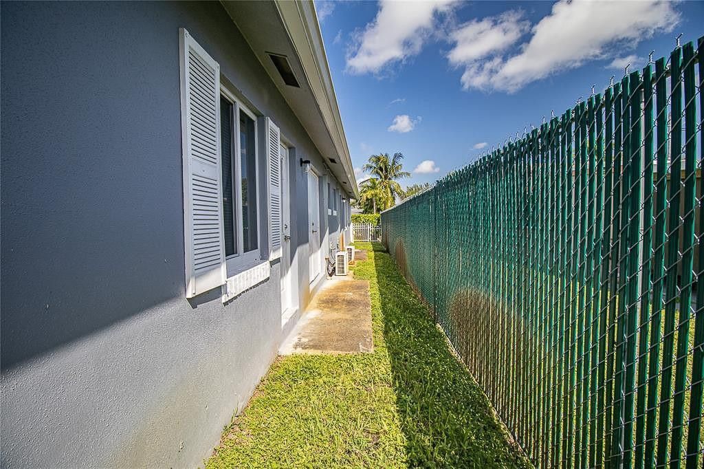 2432 Sherman Street, Hollywood, FL 33020 Photo