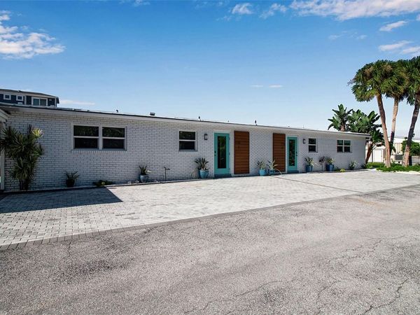 713 SAINT JUDES DRIVE S, Unit 1, LONGBOAT KEY, FL 34228